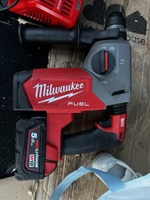 Milwaukee M18 CHX Brushless SDS Rotary Hammer Drill With 5.0 Ah Battery