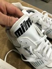  NIB Mens Athletic  Mitre New