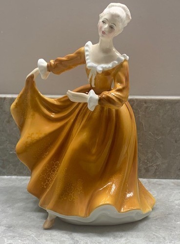 Royal doulton pretty ladies - royal,