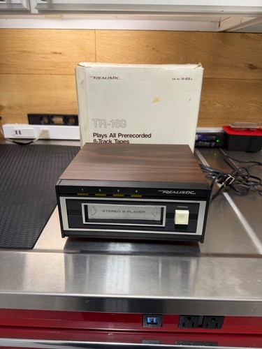 Realistic 169 stereo 8 - realistic,