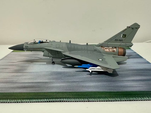 100 paf fighter - 1:100,