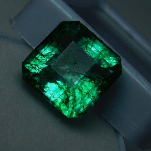 Natural colombian emerald - natural,
