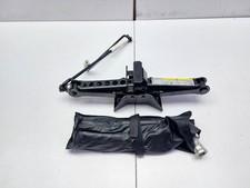 AUDI Q3 8U 2014 SPARE WHEEL TYRE JACK TOOL KIT SET & BAG 5N0011031B