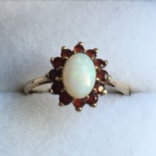 9ct Yellow Gold, Garnet &