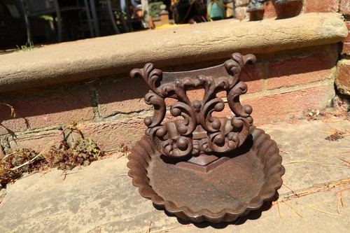 Beautiful antique ornate cast - ornate,