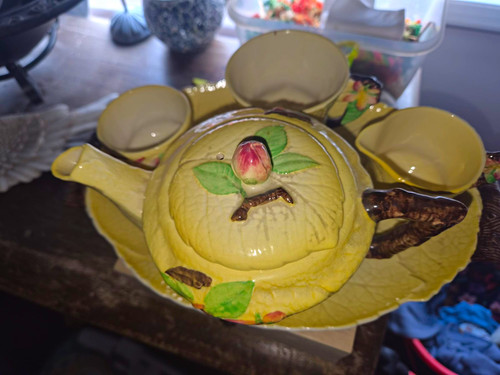 Carlton ware floral yellow - carlton,