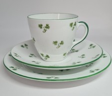 Shelley New York shape trio