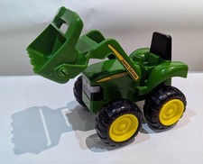 Ertl John Deere Tractor With