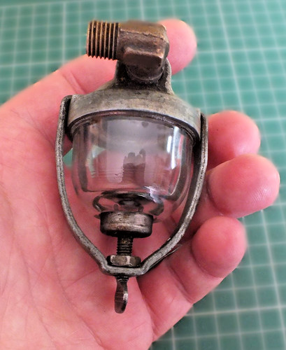 Vintage small tractor truck - small,