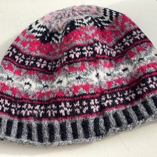Fairisle Beanie hat Hand
