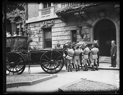 Photo 1934 funeral horse - photo:1934, horse-drawn