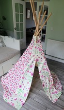 Girls Flower And Butterfly Wigwam Teepee Tent indoors and outdoors preowned