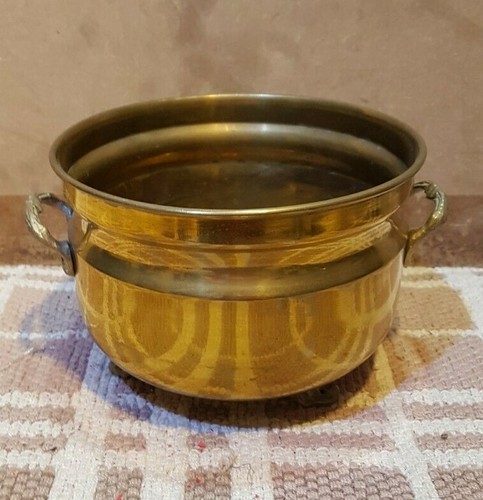 Vintage brass flower - x,