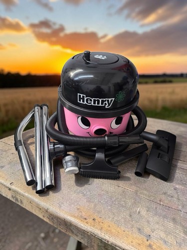 Henry vacuum cleaner 1200w or - vacuum,