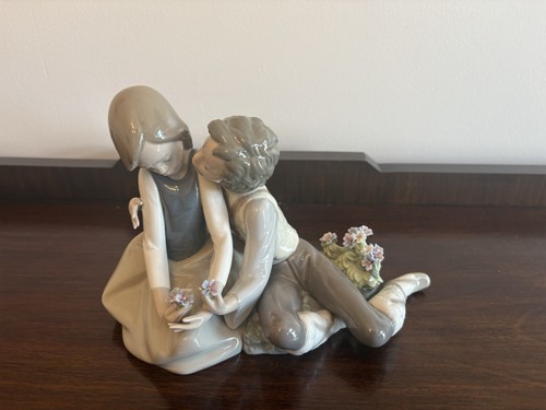 Lladro porcelain figurine - lladro,
