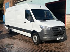 2022 (72) Mercedes-Benz