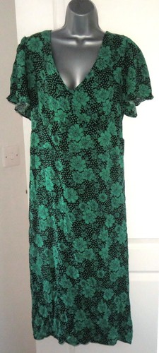 Ladies green black - m&co, floral