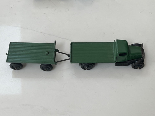 Dinky toys bedford truck - toys,