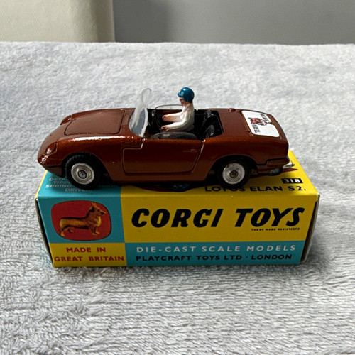 Corgi toys 318 lotus elan - toys,