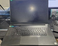 Razer Blade 17" Pro (2020) - i7-10875H, 16GB RAM, 512GB SSD, RTX 2070maxq, 300Hz