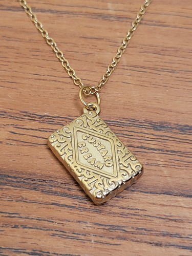 Gold plated custard cream - gold,
