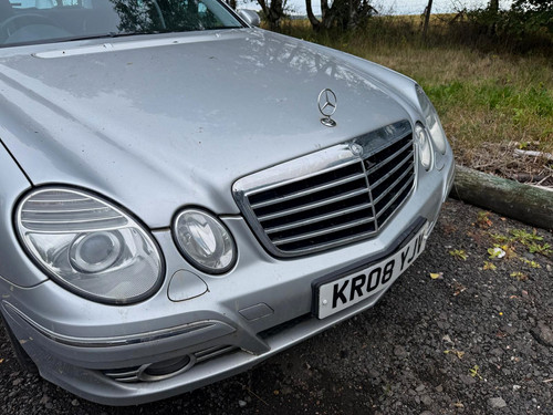 Mercedes benz class 211 - benz, e
