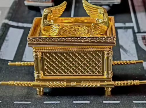 Golden ark covenant box - golden,