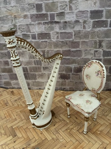 Dolls house scale - 1/12,