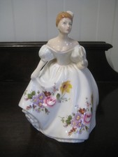 7 3/4" (21cm) High Royal