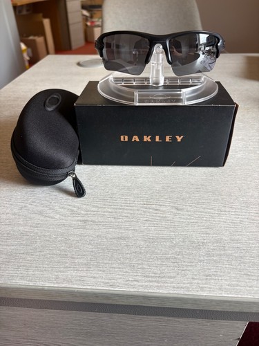 New oakley flak - new,