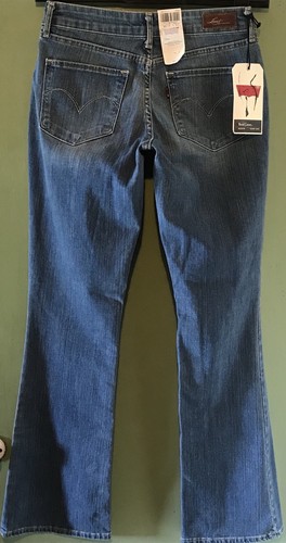Bnwt levi bold - bold, curve