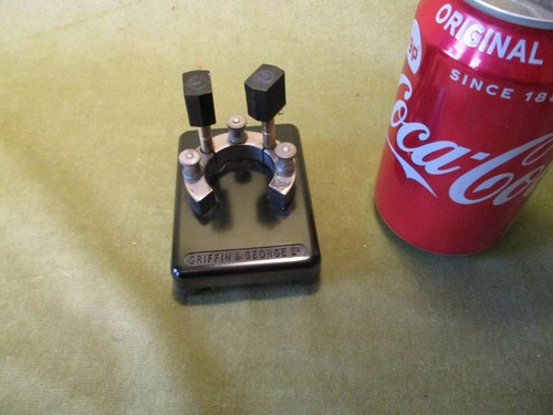 Bakelite plug key way - bakelite, 2