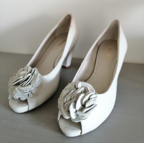 Hush puppies vintage style - puppies,