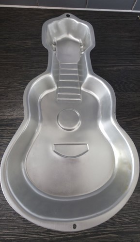 Novelty wilton guitar cake tin - wilton,