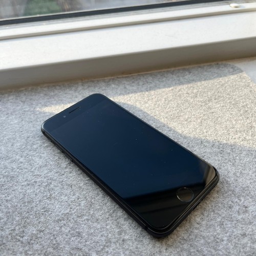 Apple iphone 64gb - apple, black