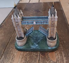 Rare Lilliput Lane 1998 Tower  Bridge L2213 Britain's Heritage