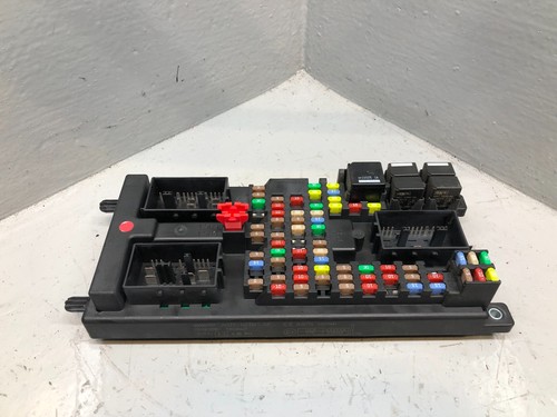 Discovery fuse box body - 4,