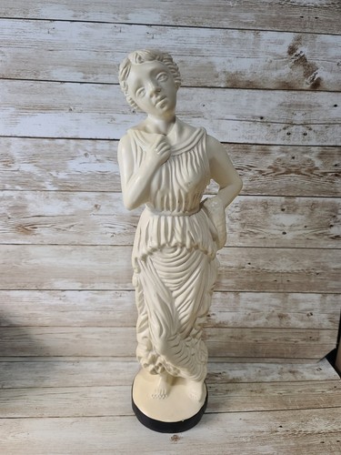Large classical style female - large,