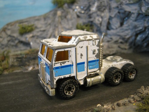 Matchbox convoy kenworth coe - matchbox,
