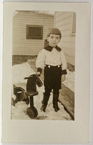 Boy buster brown - w,