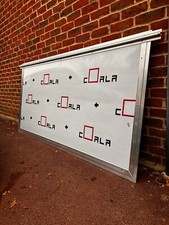 Catering serving hatch