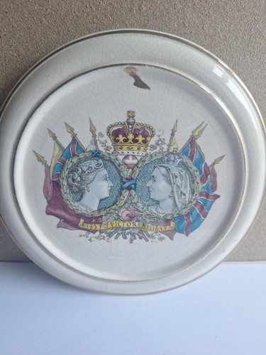 Antique staffordshire queen - antique,