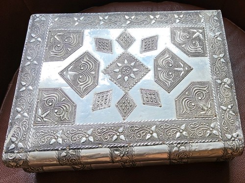 Vintage jewellery box - vintage,