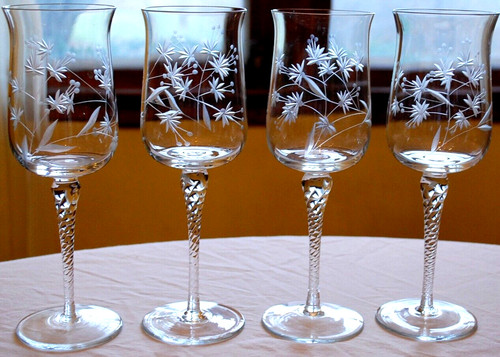 Vtg set etched crystal water - set, 4
