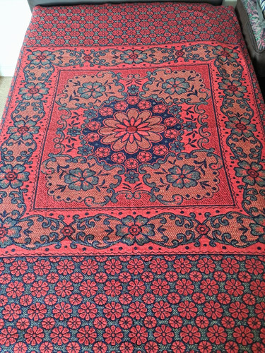 Vintage floral bed cover - bed,