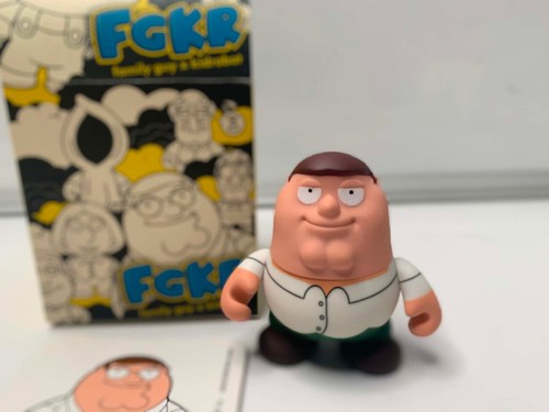 Kid robot family guy set - robot,