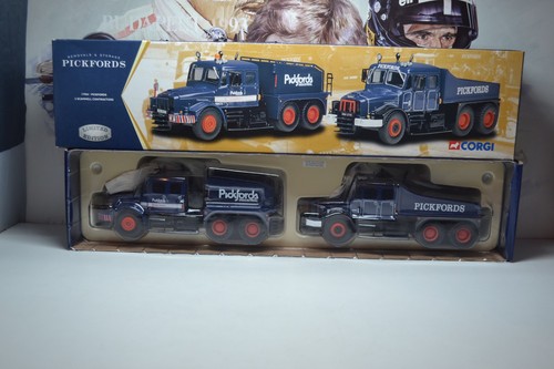 Corgi pickfords set - ,