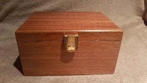 Chess piece storage - piece, box
