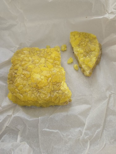 Huge natural raw sulfur - raw,