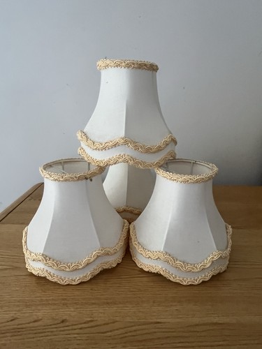 Small cream vintage - 4x, on